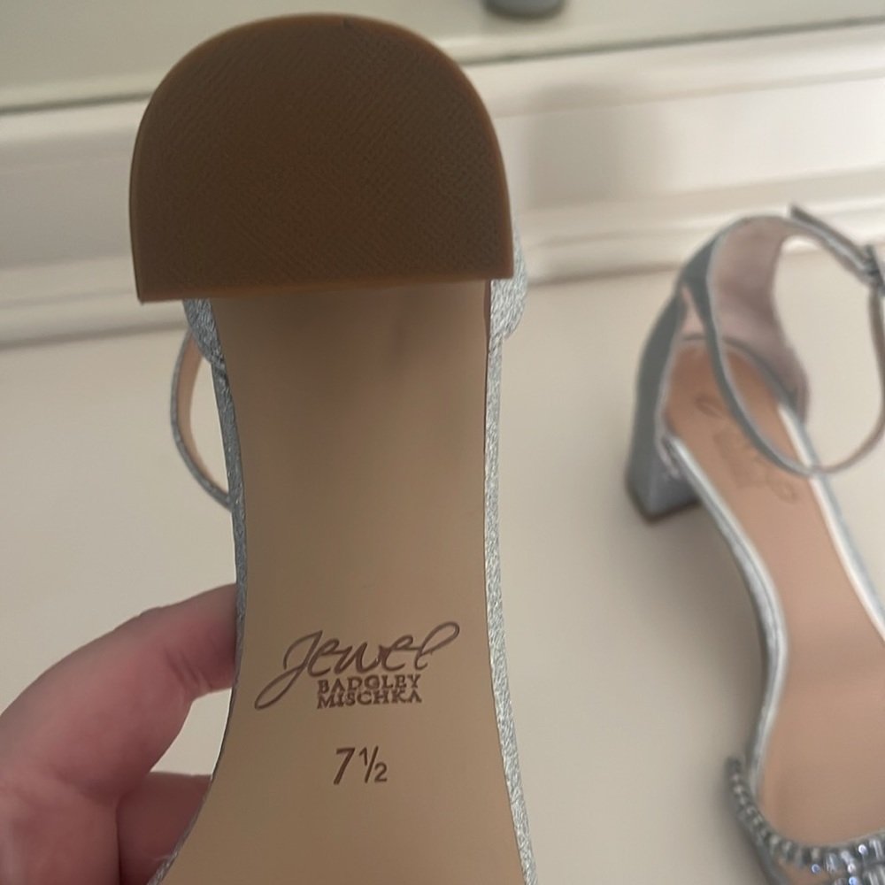 Jewel Badgley Mischka Joanne Evening Sandal Heels - size 7 - Picture 4 of 4